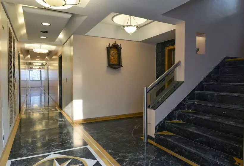 酒店 Mint Salisbury Park