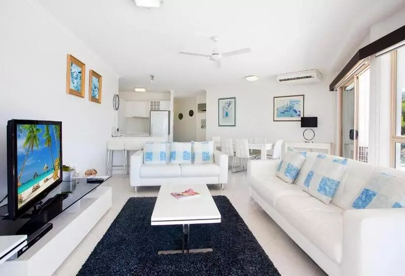 בית מלון כפרי Offshore Noosa Resort