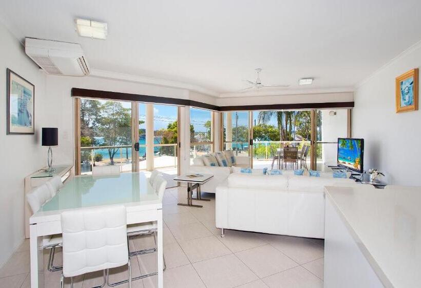 ホテル Offshore Noosa Resort