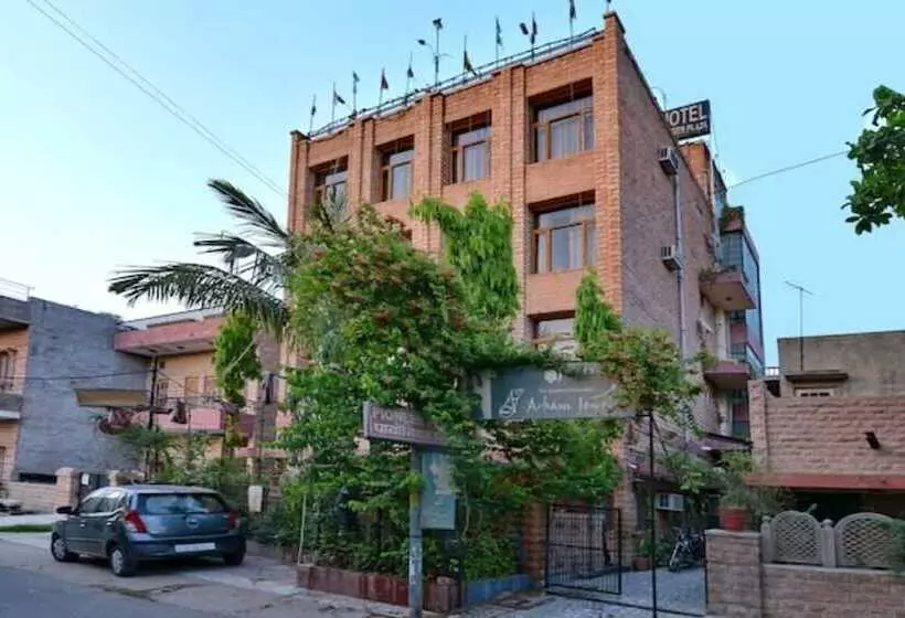 هتل Pioneer Plaza Jodhpur