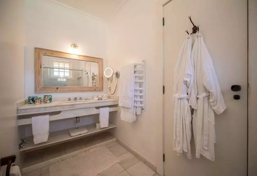 Hotelli Quinta Da Paz Resort