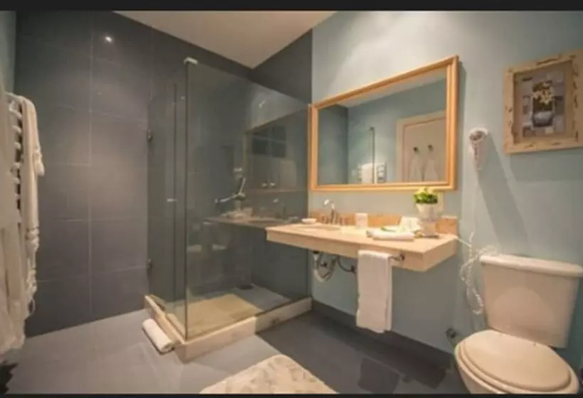 Hotelli Quinta Da Paz Resort