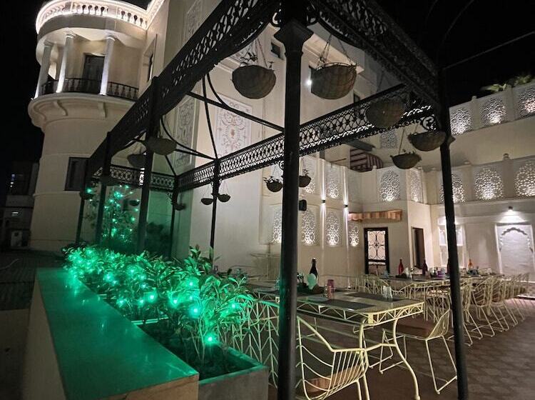 בית מלון כפרי Ratnawali – A Vegetarian Heritage