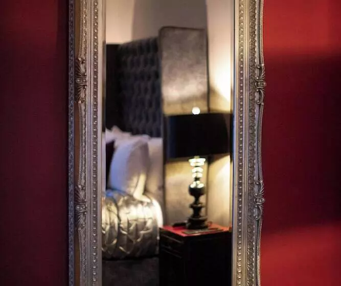 فندق Square Townhouse