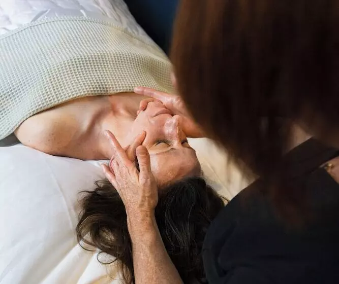 فندق Square Townhouse