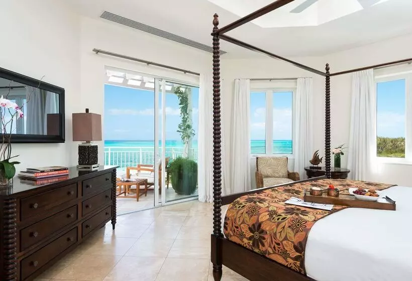 هتل West Bay Club