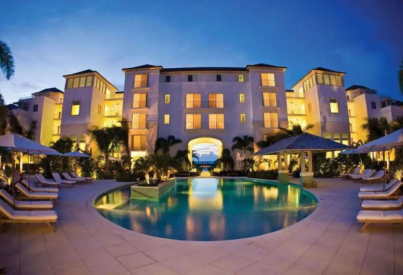 هتل West Bay Club