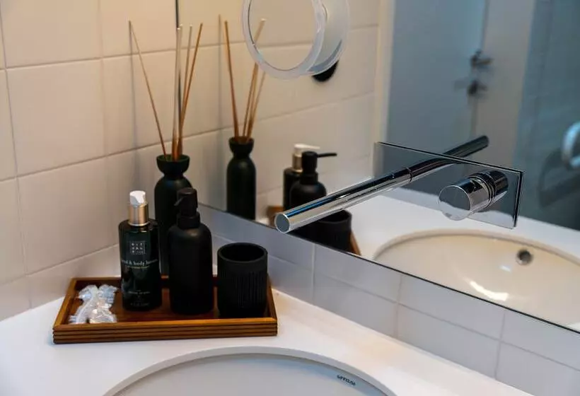 ベッドアンドブレックファースト Landescape Furnas