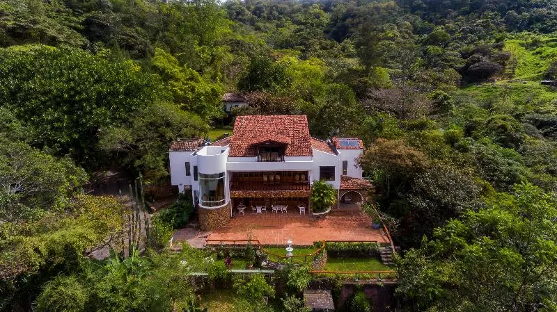 هتل Don Ernesto By La Chimba