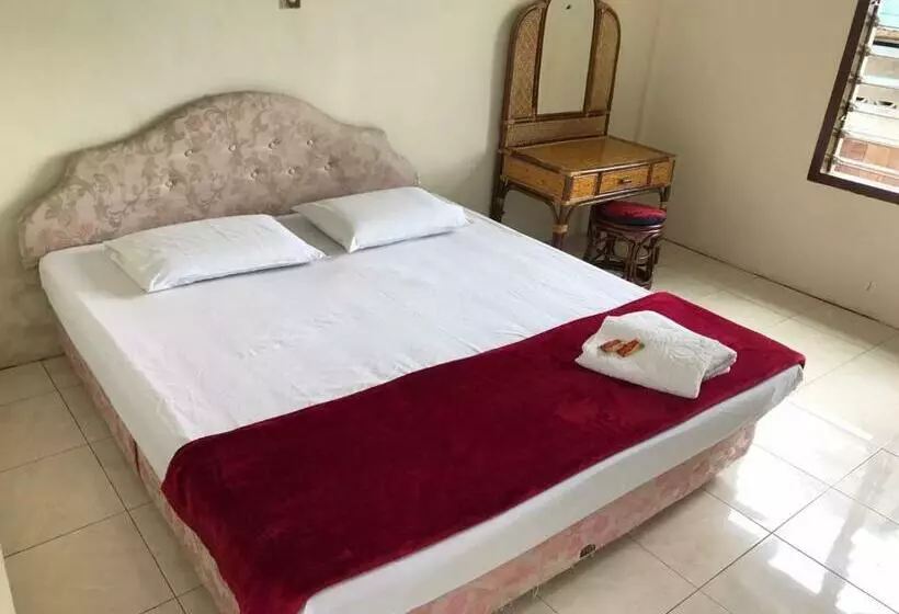 Hotelli Miranda At Desa Wisata Berastagi