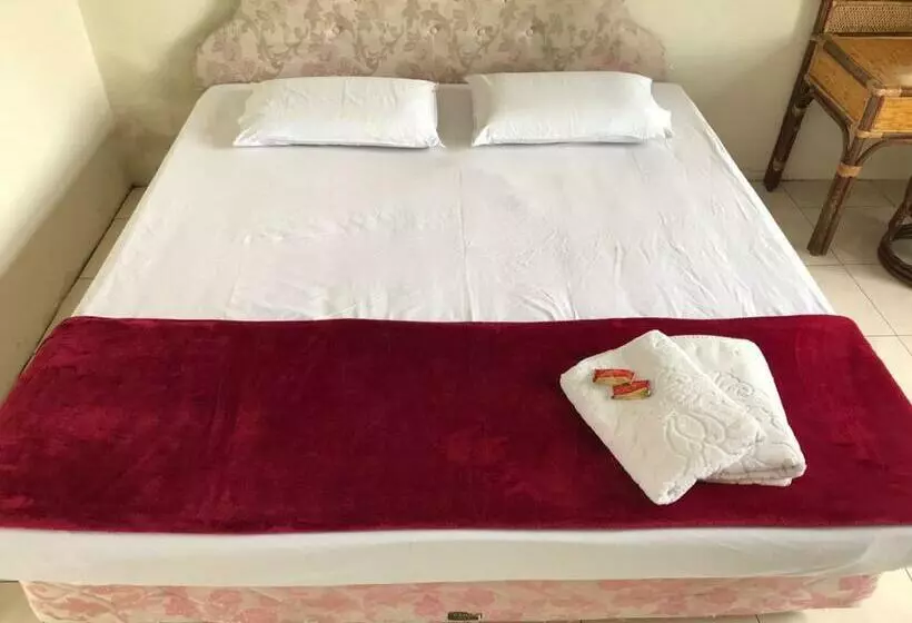 Hotelli Miranda At Desa Wisata Berastagi