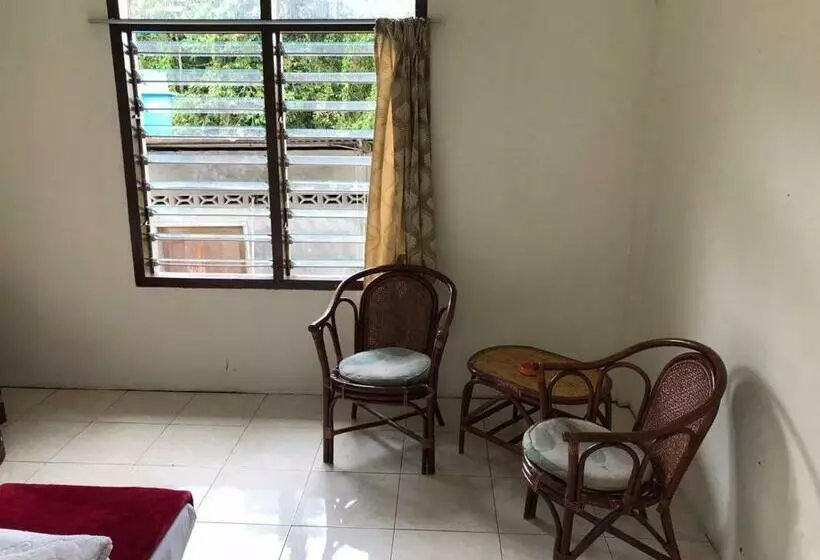 Hotelli Miranda At Desa Wisata Berastagi