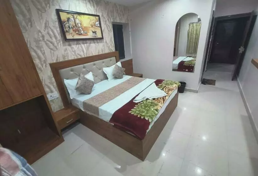 ホテル Siddhi Vinayak