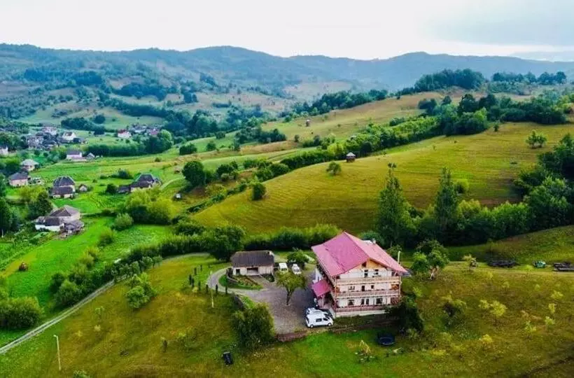 Pensiunea Plai Strabun