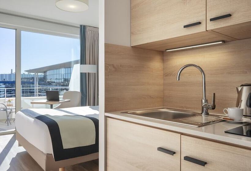 Residhome Nice Aeroport