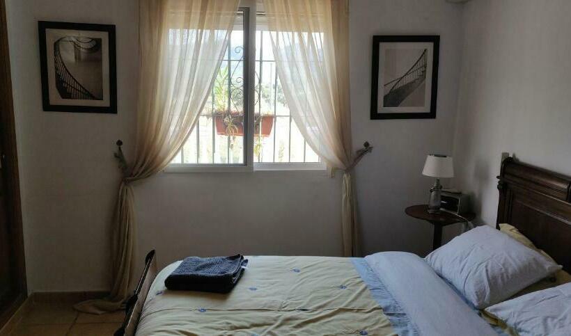 مبيت وإفطار Villa Tierra Roja