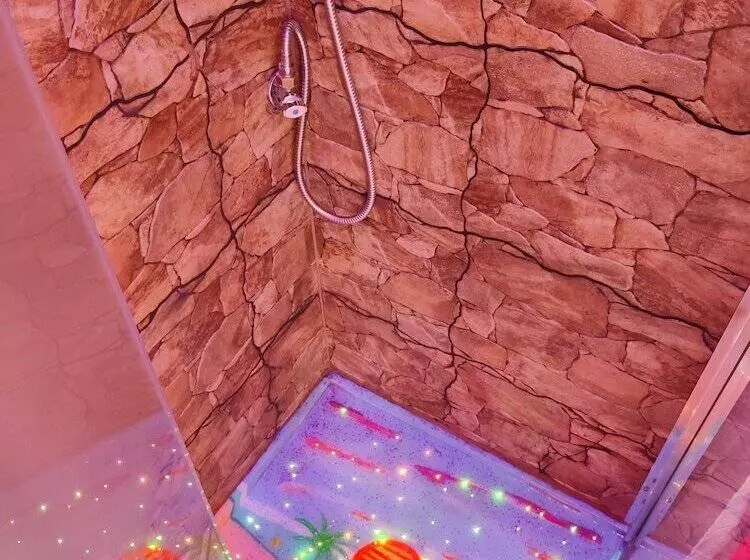 Aamiaismajoitus (B&B) Wonder Room Paraiso Magico Habitacion