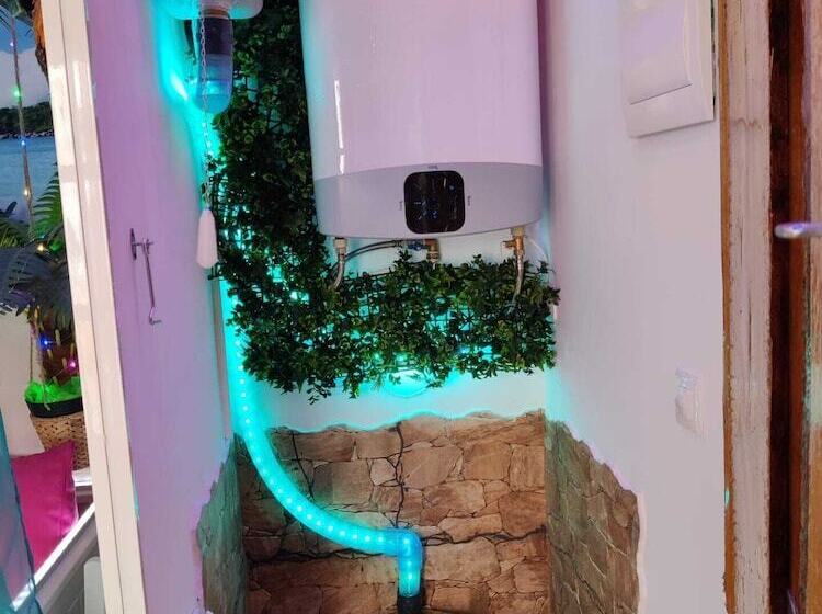 تختخواب و صبحانه Wonder Room Paraiso Magico Habitacion