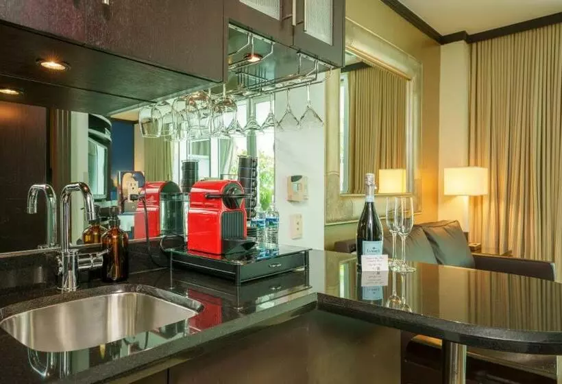 Boutique Suites 3 Min Walk To Beach