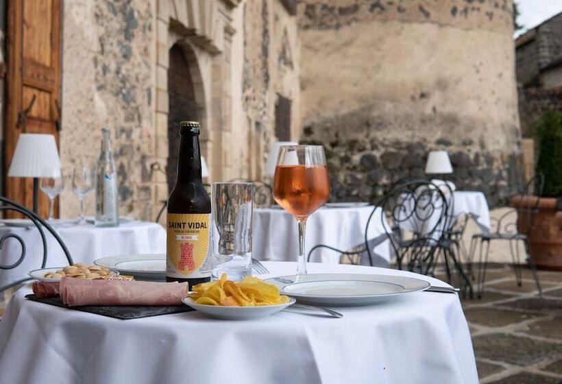 בית מלון כפרי Château De Saint Vidal