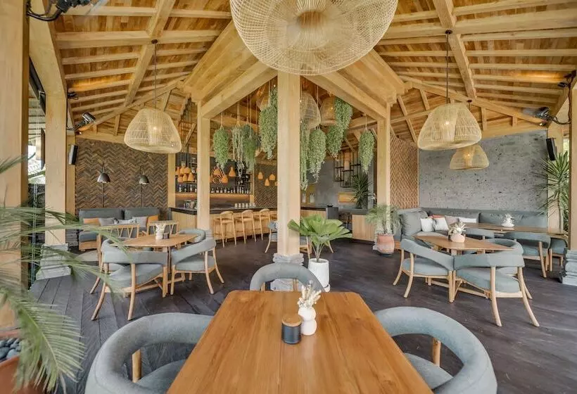ホテル Desa Hay Canggu