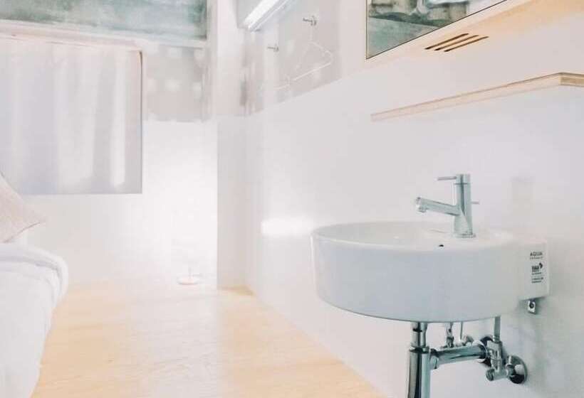 בית מלון כפרי Of