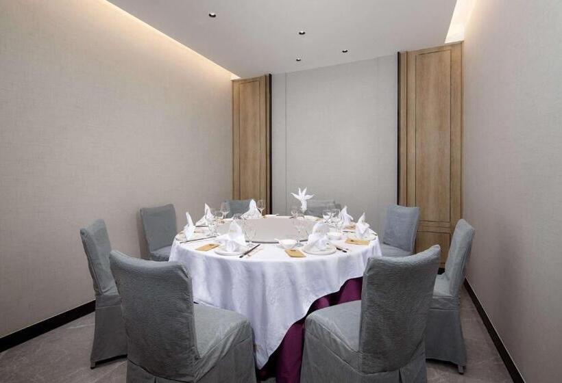 ホテル Ramada Encore By Wyndham Dongguan East