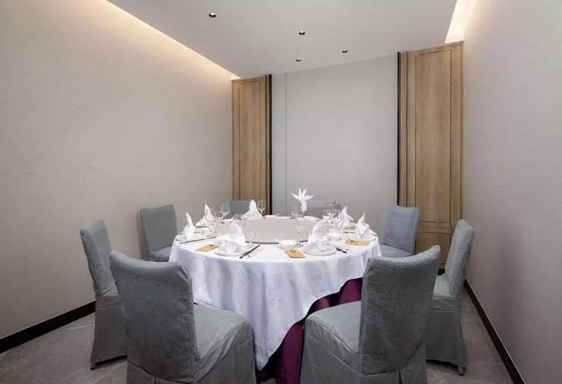 Hotelli Ramada Encore By Wyndham Dongguan East