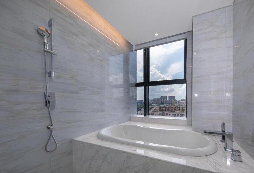 ホテル Ramada Encore By Wyndham Dongguan East