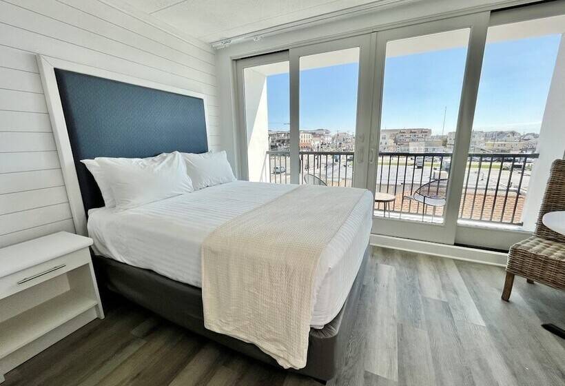 Отель The Ludlam