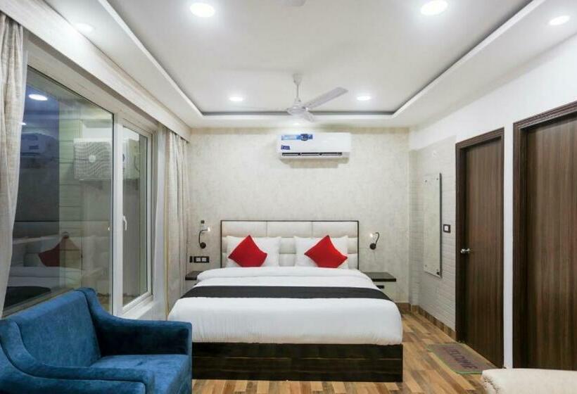 M K Hotel And Restaurant