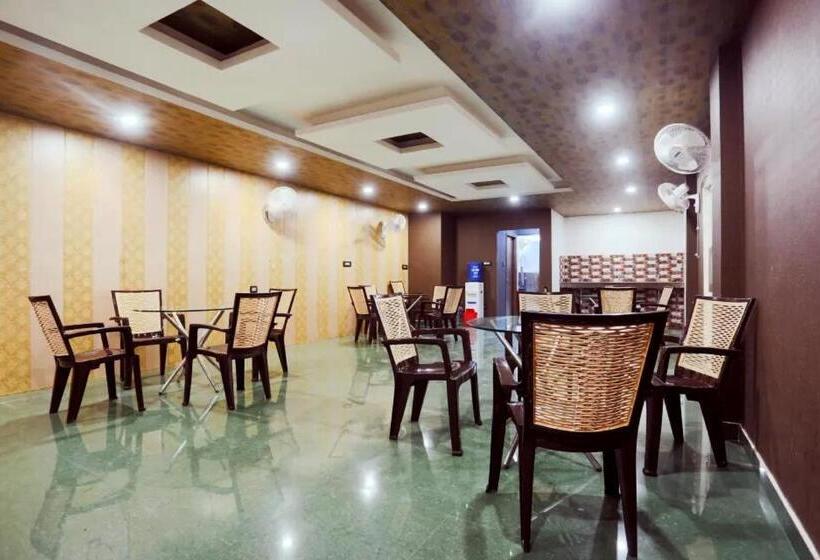 M K Hotel And Restaurant