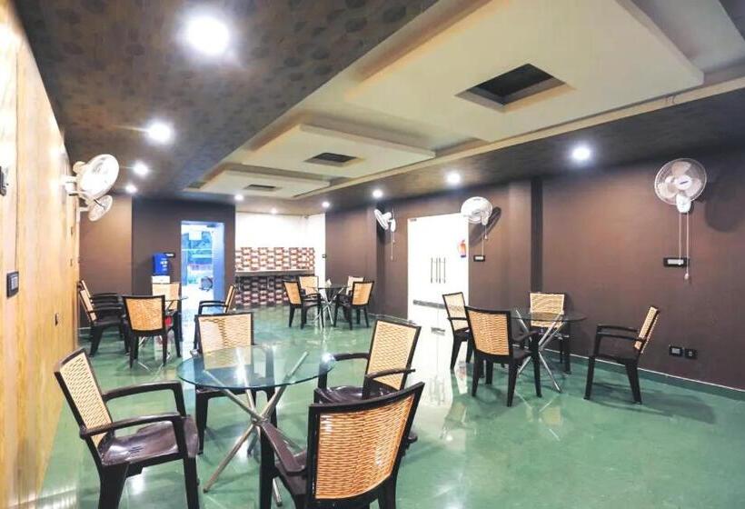 M K Hotel And Restaurant