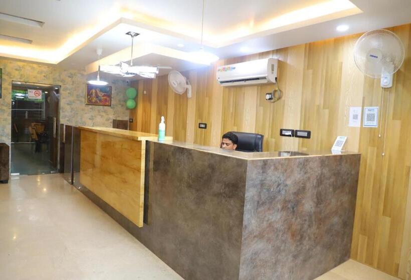 M K Hotel And Restaurant