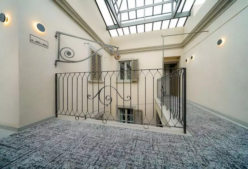 پانسیون Bergamo Inn 21