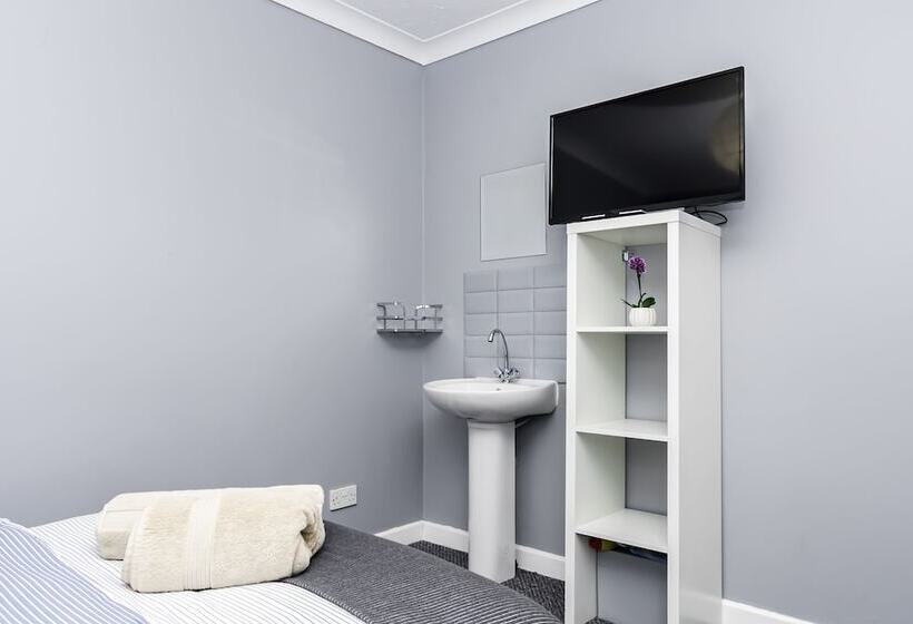 膳宿费 Shirley House 2, Self Catering Guest House, Self Check In, Smart Locks, 10 Min Walk To Southampton G