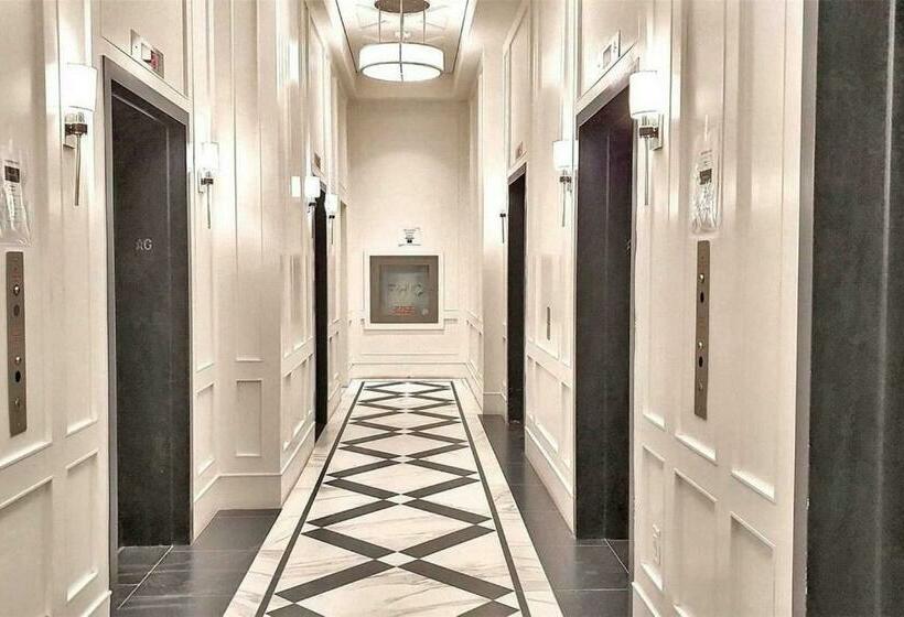 Stylish Downtown Toronto Residential