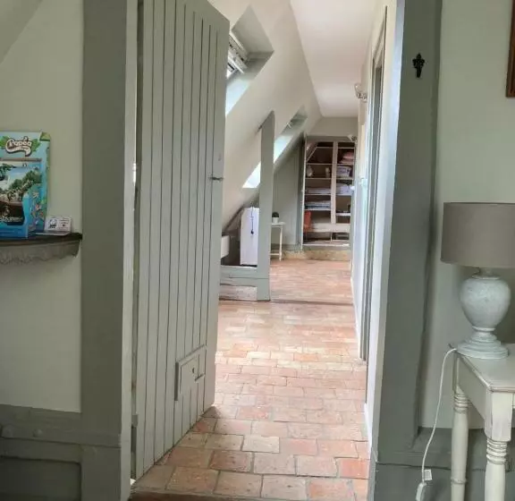 ベッドアンドブレックファースト Chambre Capucine