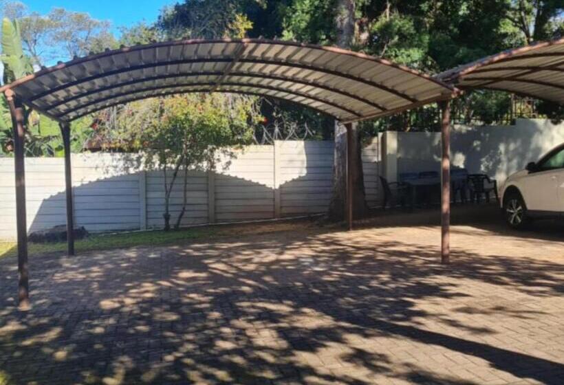 פנסיון Groenewald S Haven