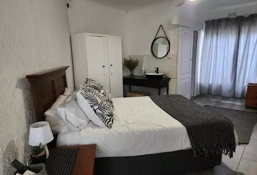 Majatalo Groenewald S Haven