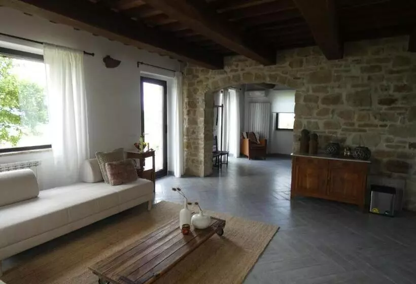 Aamiaismajoitus (B&B) Borgo Crispiero
