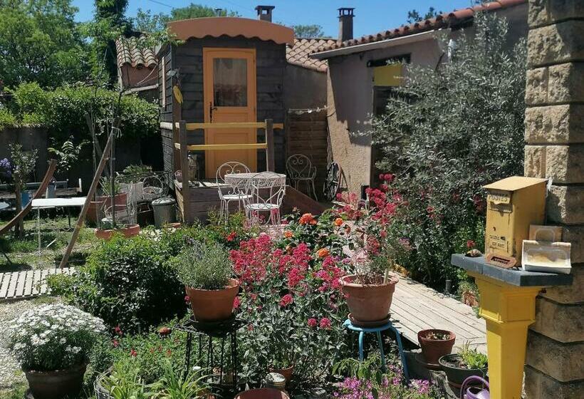 住宿加早餐  La Fée Viviane Et Michel L Enchanteur