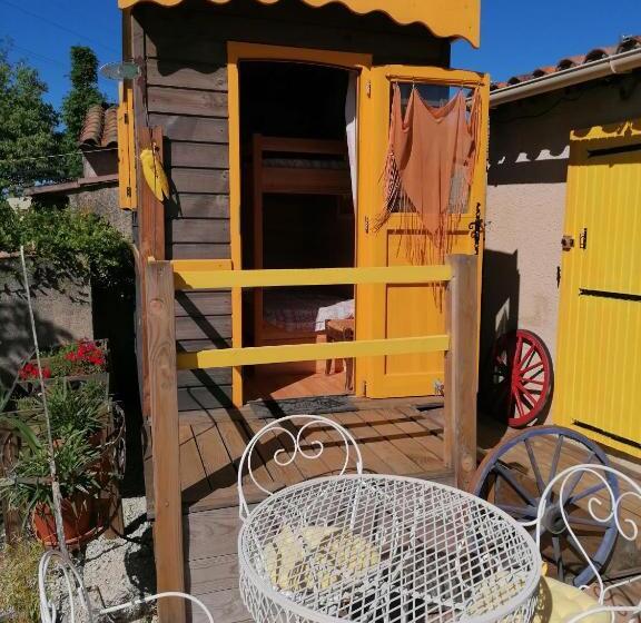 住宿加早餐  La Fée Viviane Et Michel L Enchanteur