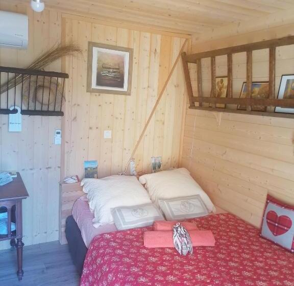 住宿加早餐  La Fée Viviane Et Michel L Enchanteur