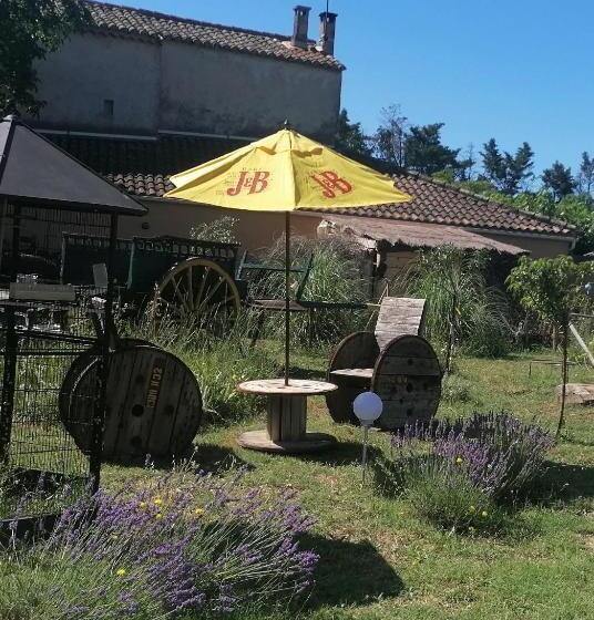 住宿加早餐  La Fée Viviane Et Michel L Enchanteur