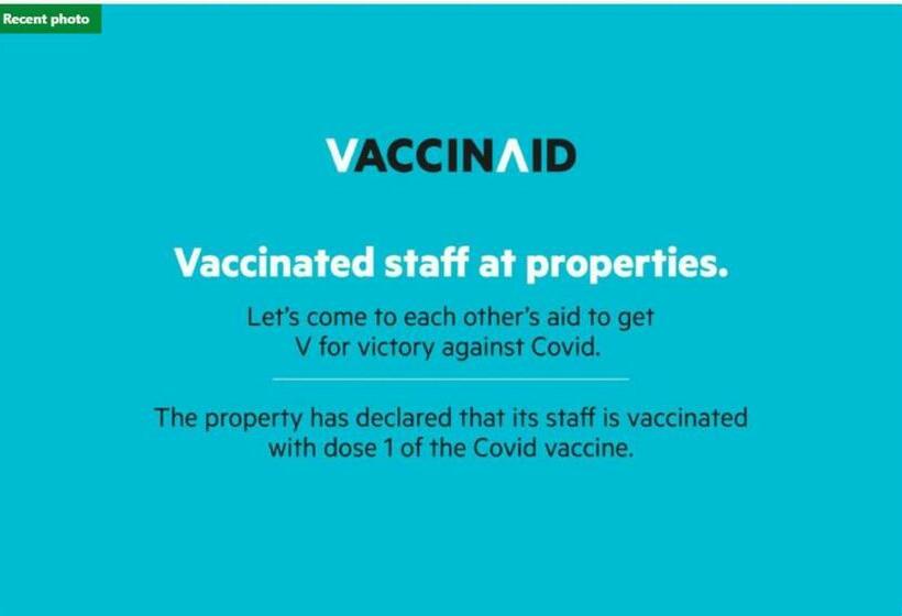 Отель Vaccinated Staffoyo 1431 Travelinn