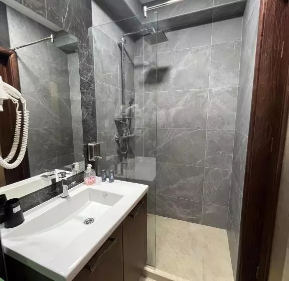 Majatalo Casa Blanca Costinesti