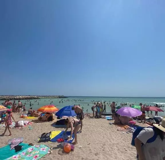 Majatalo Casa Blanca Costinesti