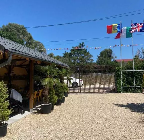 Majatalo Casa Blanca Costinesti