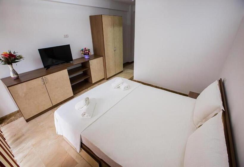 پانسیون Casa Delia